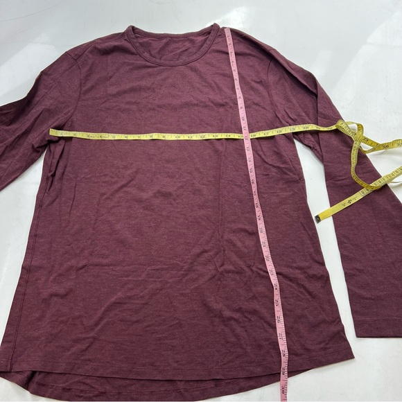 lululemon men’s purple ling sleeve shirt L L54-22 - Picture 4 of 5